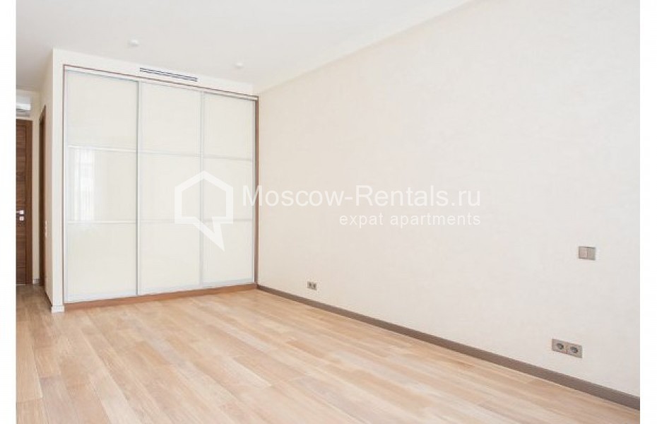Photo #6 3-room (2 BR) apartment for <a href="http://moscow-rentals.ru/en/articles/long-term-rent" target="_blank">a long-term</a> rent
 in Russia, Moscow, Sadovnicheskaya str, 57/1