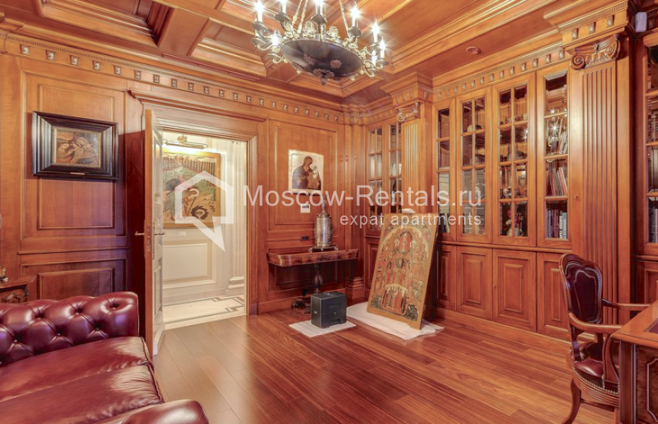 Photo #18 6-room (5 BR) apartment for <a href="http://moscow-rentals.ru/en/articles/long-term-rent" target="_blank">a long-term</a> rent
 in Russia, Moscow, 1-st Kolobovskyi lane, 14