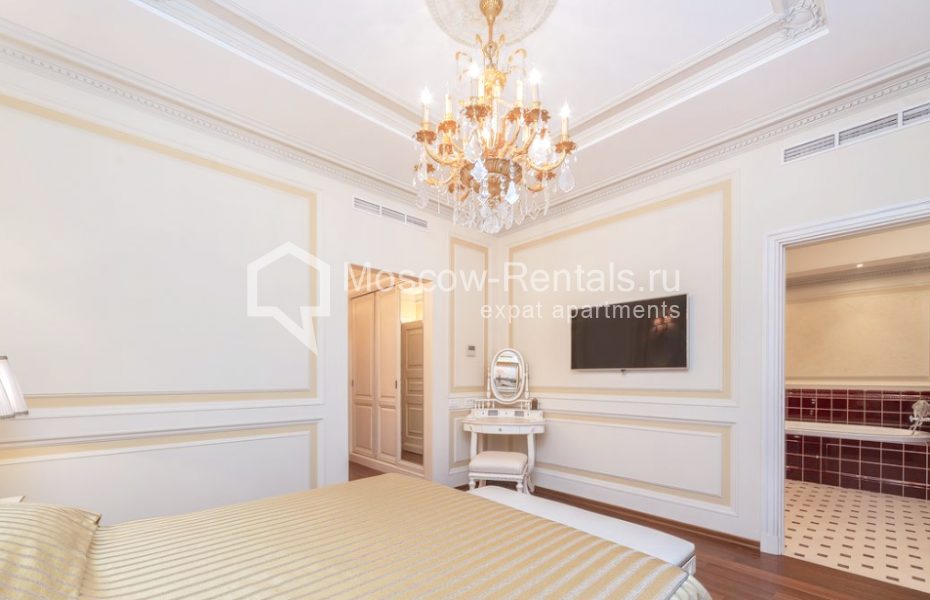 Photo #21 6-room (5 BR) apartment for <a href="http://moscow-rentals.ru/en/articles/long-term-rent" target="_blank">a long-term</a> rent
 in Russia, Moscow, 1-st Kolobovskyi lane, 14