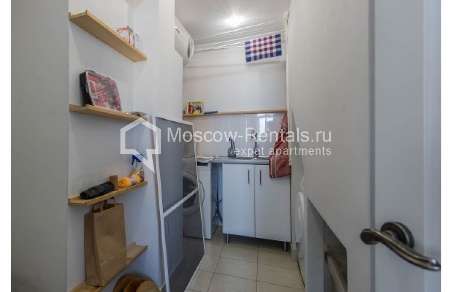 Photo #8 5-room (4 BR) apartment for <a href="http://moscow-rentals.ru/en/articles/long-term-rent" target="_blank">a long-term</a> rent
 in Russia, Moscow, Smolenskaya emb., 2