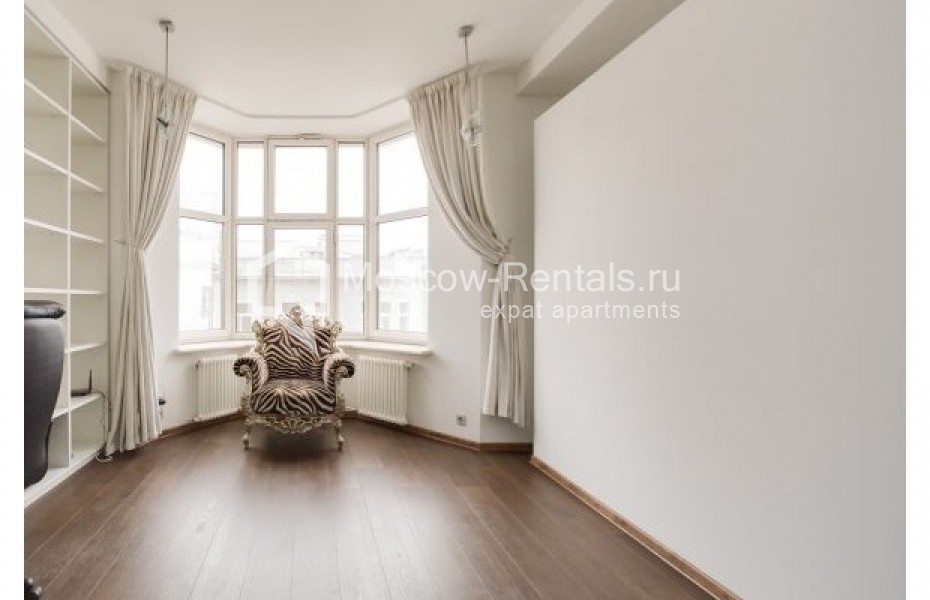 Photo #7 3-room (2 BR) apartment for <a href="http://moscow-rentals.ru/en/articles/long-term-rent" target="_blank">a long-term</a> rent
 in Russia, Moscow, Malaya Ordynka str, 3