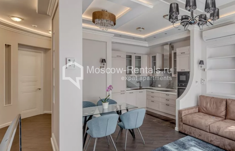 Photo #1 4-room (3 BR) apartment for <a href="http://moscow-rentals.ru/en/articles/long-term-rent" target="_blank">a long-term</a> rent
 in Russia, Moscow, Verkhnyaya str., 20к1