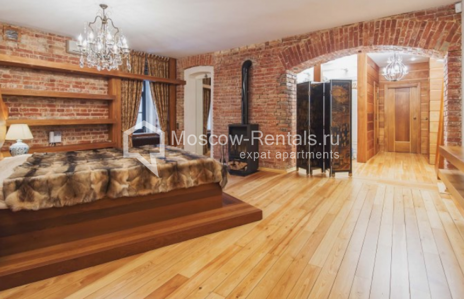 Photo #8 4-room (3 BR) apartment for <a href="http://moscow-rentals.ru/en/articles/long-term-rent" target="_blank">a long-term</a> rent
 in Russia, Moscow, Arbat str, 25/36