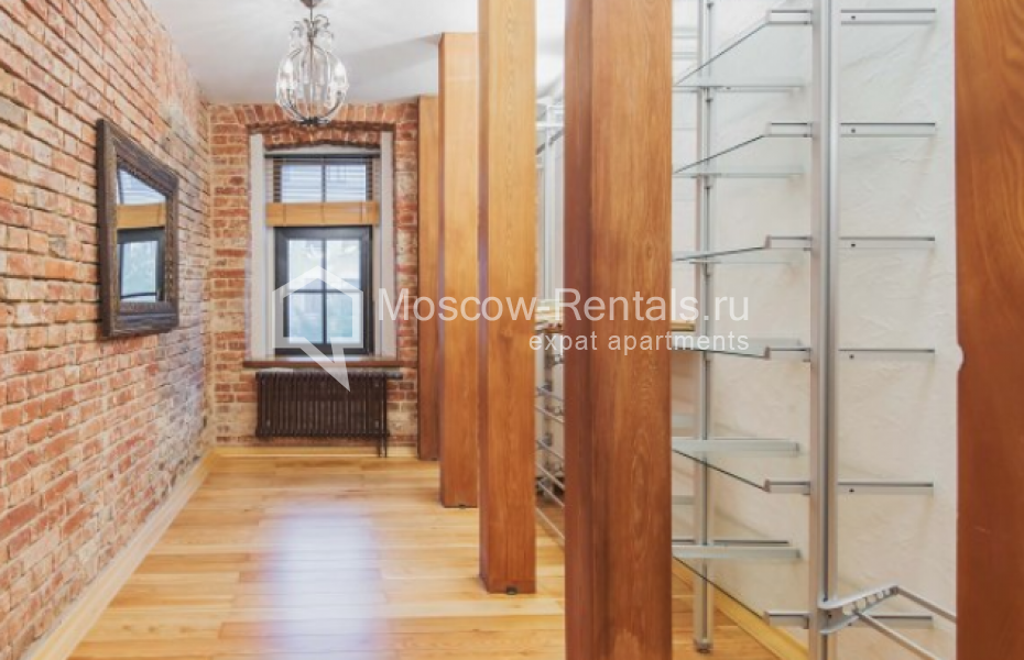 Photo #17 4-room (3 BR) apartment for <a href="http://moscow-rentals.ru/en/articles/long-term-rent" target="_blank">a long-term</a> rent
 in Russia, Moscow, Arbat str, 25/36