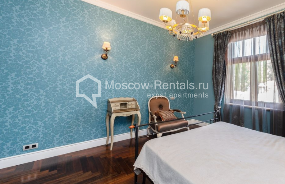 Photo #16 4-room (3 BR) apartment for <a href="http://moscow-rentals.ru/en/articles/long-term-rent" target="_blank">a long-term</a> rent
 in Russia, Moscow, Arbat str, 18С1