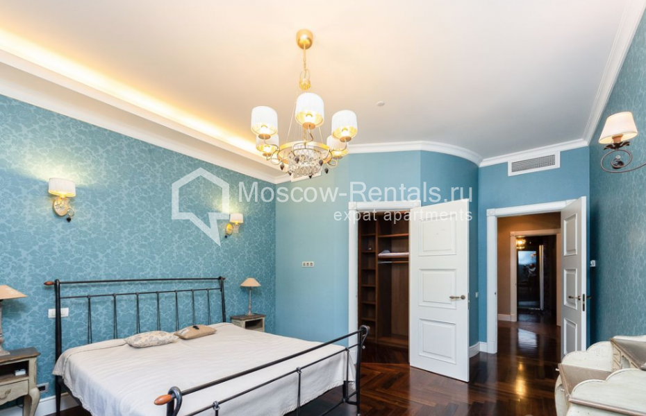 Photo #17 4-room (3 BR) apartment for <a href="http://moscow-rentals.ru/en/articles/long-term-rent" target="_blank">a long-term</a> rent
 in Russia, Moscow, Arbat str, 18С1