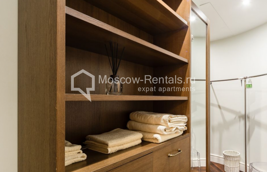 Photo #21 4-room (3 BR) apartment for <a href="http://moscow-rentals.ru/en/articles/long-term-rent" target="_blank">a long-term</a> rent
 in Russia, Moscow, Arbat str, 18С1