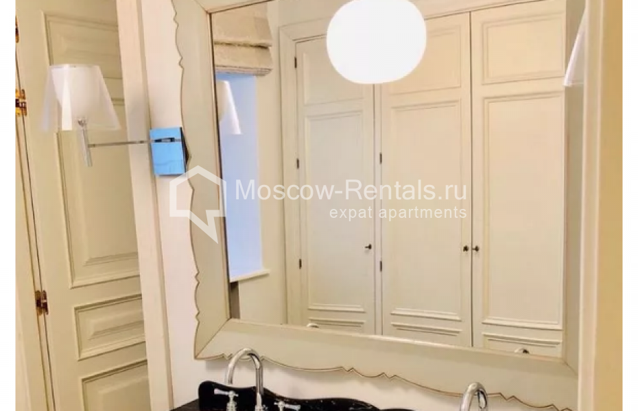 Photo #10 4-room (3 BR) apartment for <a href="http://moscow-rentals.ru/en/articles/long-term-rent" target="_blank">a long-term</a> rent
 in Russia, Moscow, Skatertnyi lane., 22