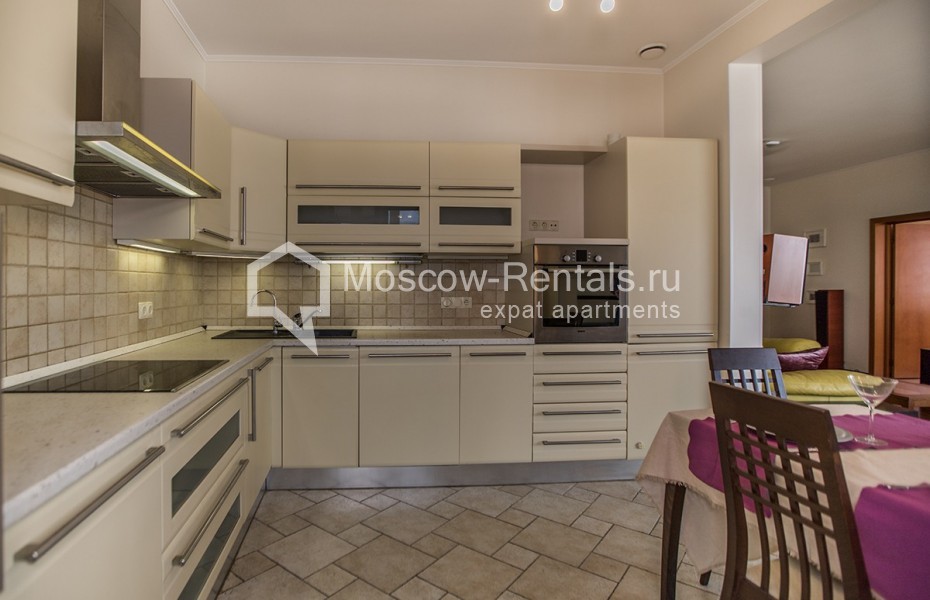 Photo #8 4-room (3 BR) apartment for <a href="http://moscow-rentals.ru/en/articles/long-term-rent" target="_blank">a long-term</a> rent
 in Russia, Moscow, Michurinskyi prospect, 11к3