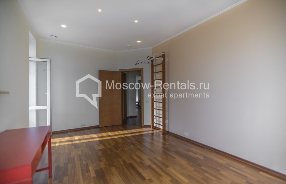 Photo #18 4-room (3 BR) apartment for <a href="http://moscow-rentals.ru/en/articles/long-term-rent" target="_blank">a long-term</a> rent
 in Russia, Moscow, Michurinskyi prospect, 11к3
