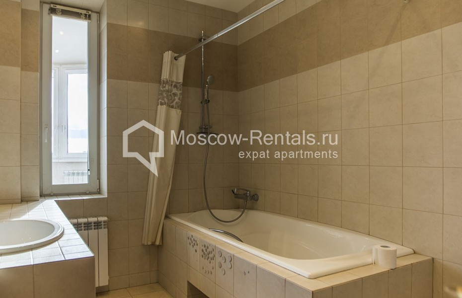 Photo #21 4-room (3 BR) apartment for <a href="http://moscow-rentals.ru/en/articles/long-term-rent" target="_blank">a long-term</a> rent
 in Russia, Moscow, Michurinskyi prospect, 11к3