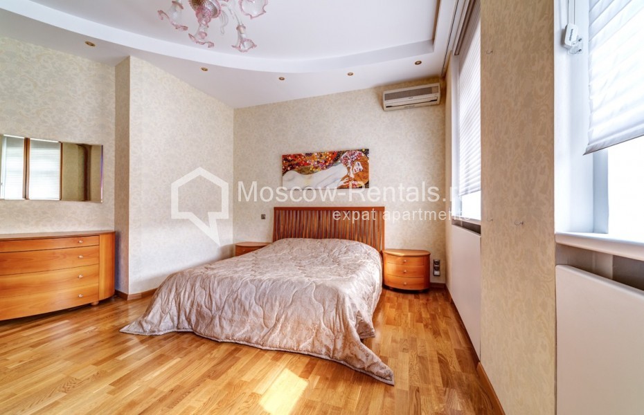 Photo #22 4-room (3 BR) apartment for <a href="http://moscow-rentals.ru/en/articles/long-term-rent" target="_blank">a long-term</a> rent
 in Russia, Moscow, Yakovoapostolskyi lane, 9С3