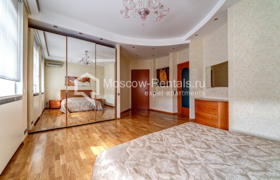 Photo #24 4-room (3 BR) apartment for <a href="http://moscow-rentals.ru/en/articles/long-term-rent" target="_blank">a long-term</a> rent
 in Russia, Moscow, Yakovoapostolskyi lane, 9С3