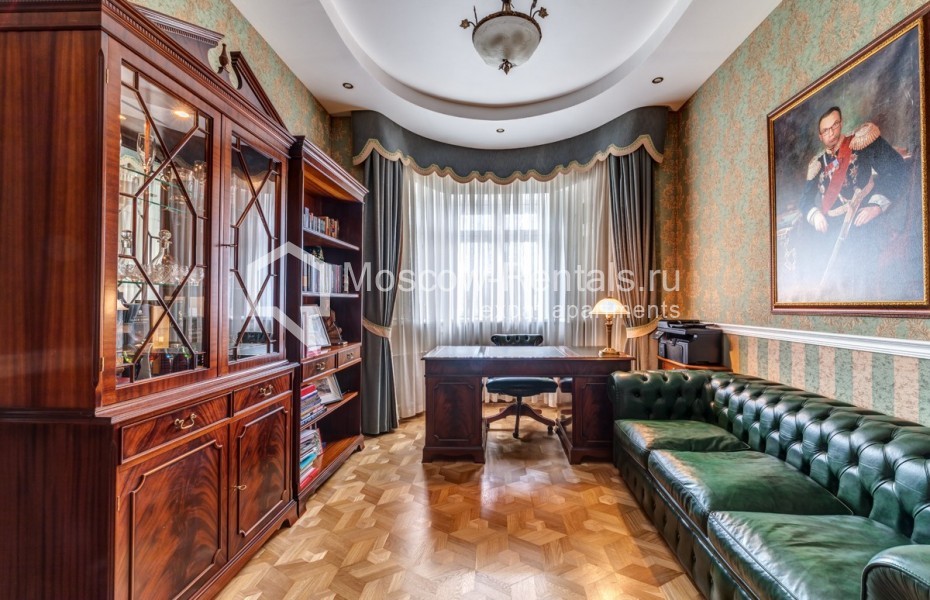 Photo #31 4-room (3 BR) apartment for <a href="http://moscow-rentals.ru/en/articles/long-term-rent" target="_blank">a long-term</a> rent
 in Russia, Moscow, Yakovoapostolskyi lane, 9С3