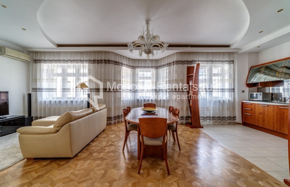 Photo #12 4-room (3 BR) apartment for <a href="http://moscow-rentals.ru/en/articles/long-term-rent" target="_blank">a long-term</a> rent
 in Russia, Moscow, Yakovoapostolskyi lane, 9С3
