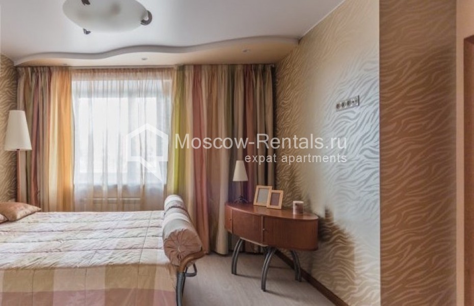 Photo #10 3-room (2 BR) apartment for <a href="http://moscow-rentals.ru/en/articles/long-term-rent" target="_blank">a long-term</a> rent
 in Russia, Moscow, Zoologicheskaya str, 28С2