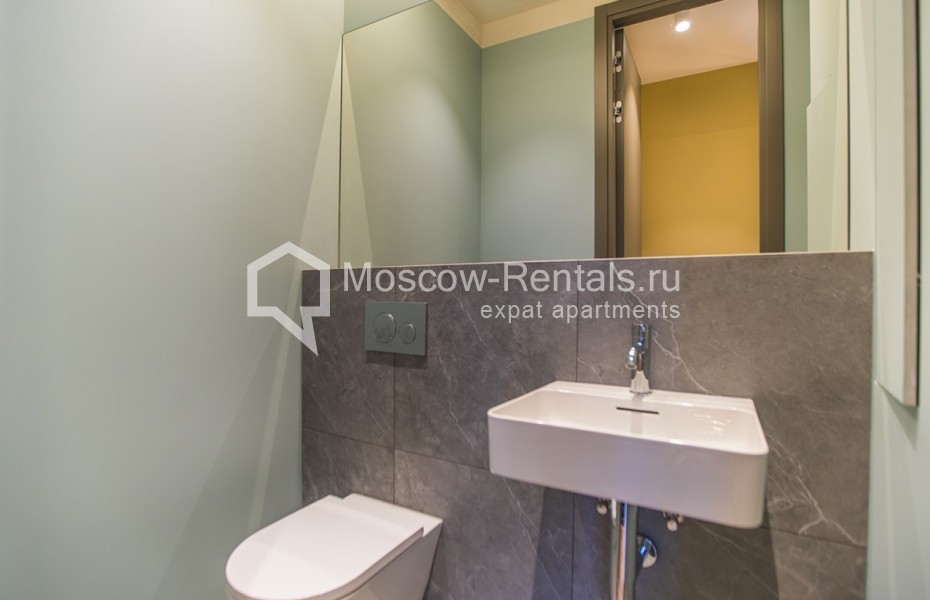 Photo #12 3-room (2 BR) apartment for <a href="http://moscow-rentals.ru/en/articles/long-term-rent" target="_blank">a long-term</a> rent
 in Russia, Moscow, Zvonarskyi lane, 3