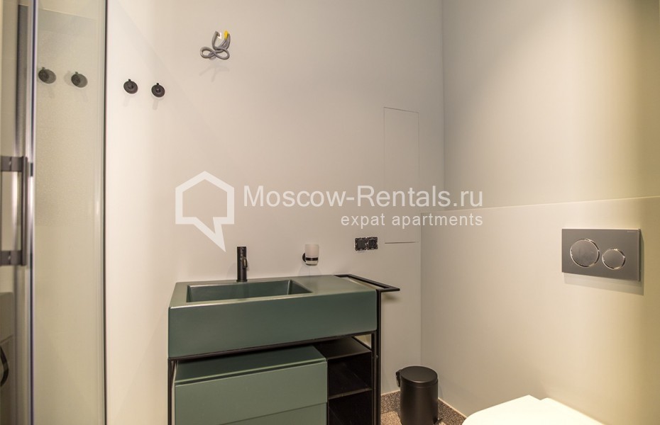 Photo #10 3-room (2 BR) apartment for <a href="http://moscow-rentals.ru/en/articles/long-term-rent" target="_blank">a long-term</a> rent
 in Russia, Moscow, Zvonarskyi lane, 3
