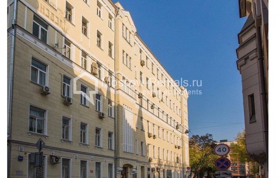 Photo #11 3-room (2 BR) apartment for <a href="http://moscow-rentals.ru/en/articles/long-term-rent" target="_blank">a long-term</a> rent
 in Russia, Moscow, Trekhprudnyi lane., 10/2