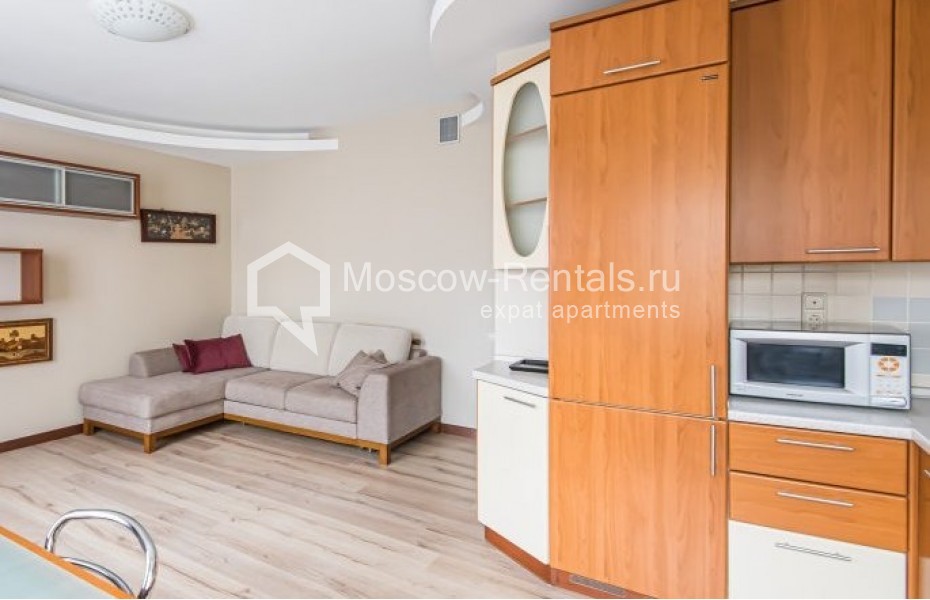 Photo #1 3-room (2 BR) apartment for <a href="http://moscow-rentals.ru/en/articles/long-term-rent" target="_blank">a long-term</a> rent
 in Russia, Moscow, Spiridonovksa str, 24/1