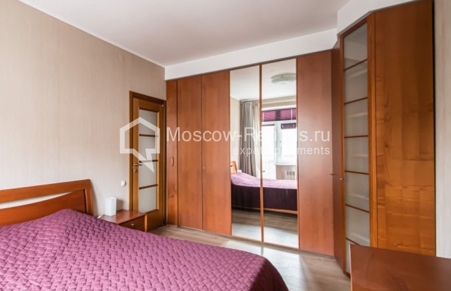 Photo #5 3-room (2 BR) apartment for <a href="http://moscow-rentals.ru/en/articles/long-term-rent" target="_blank">a long-term</a> rent
 in Russia, Moscow, Spiridonovksa str, 24/1