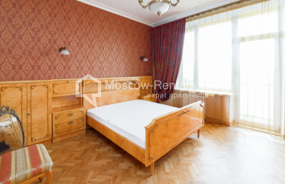 Photo #7 3-room (2 BR) apartment for <a href="http://moscow-rentals.ru/en/articles/long-term-rent" target="_blank">a long-term</a> rent
 in Russia, Moscow, Spiridonovka str, 12