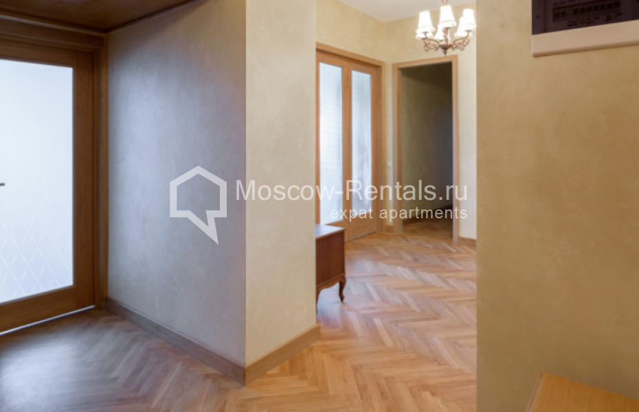 Photo #13 3-room (2 BR) apartment for <a href="http://moscow-rentals.ru/en/articles/long-term-rent" target="_blank">a long-term</a> rent
 in Russia, Moscow, Spiridonovka str, 12