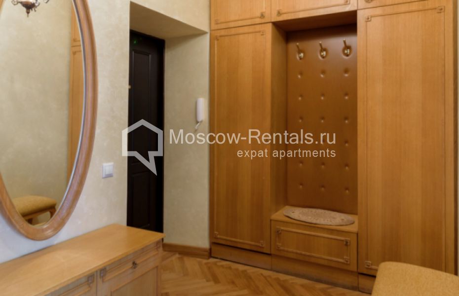 Photo #14 3-room (2 BR) apartment for <a href="http://moscow-rentals.ru/en/articles/long-term-rent" target="_blank">a long-term</a> rent
 in Russia, Moscow, Spiridonovka str, 12