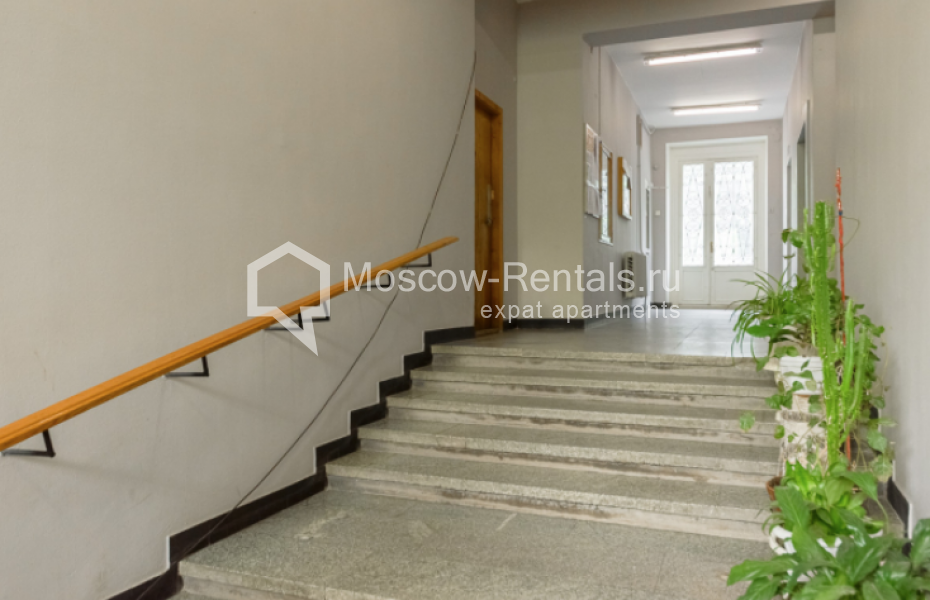Photo #16 3-room (2 BR) apartment for <a href="http://moscow-rentals.ru/en/articles/long-term-rent" target="_blank">a long-term</a> rent
 in Russia, Moscow, Spiridonovka str, 12