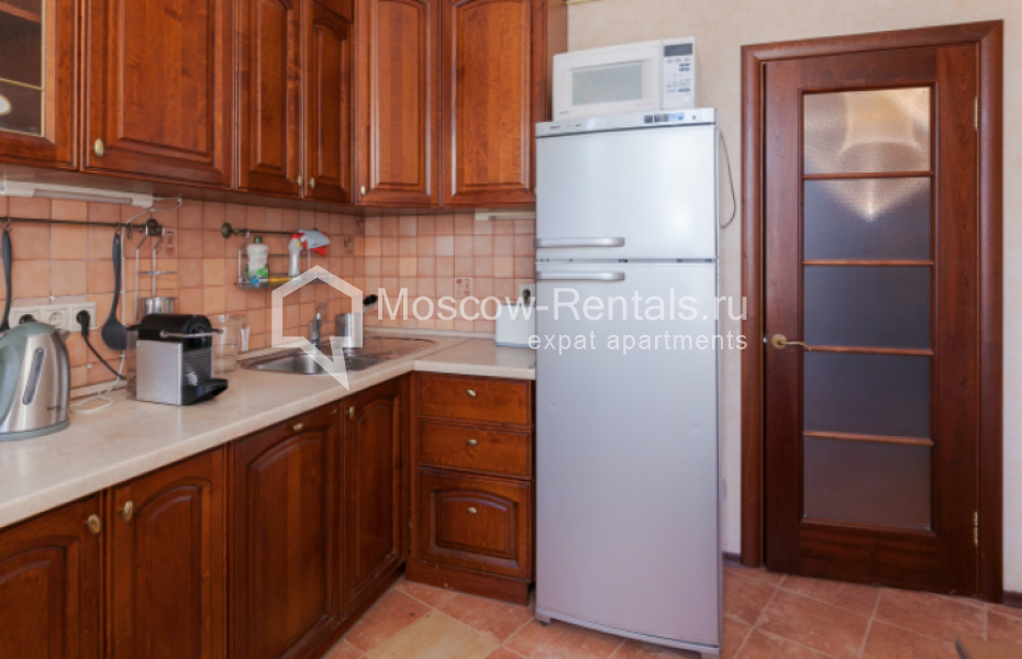 Photo #4 3-room (2 BR) apartment for <a href="http://moscow-rentals.ru/en/articles/long-term-rent" target="_blank">a long-term</a> rent
 in Russia, Moscow, Trekhprudnyi lane, 6
