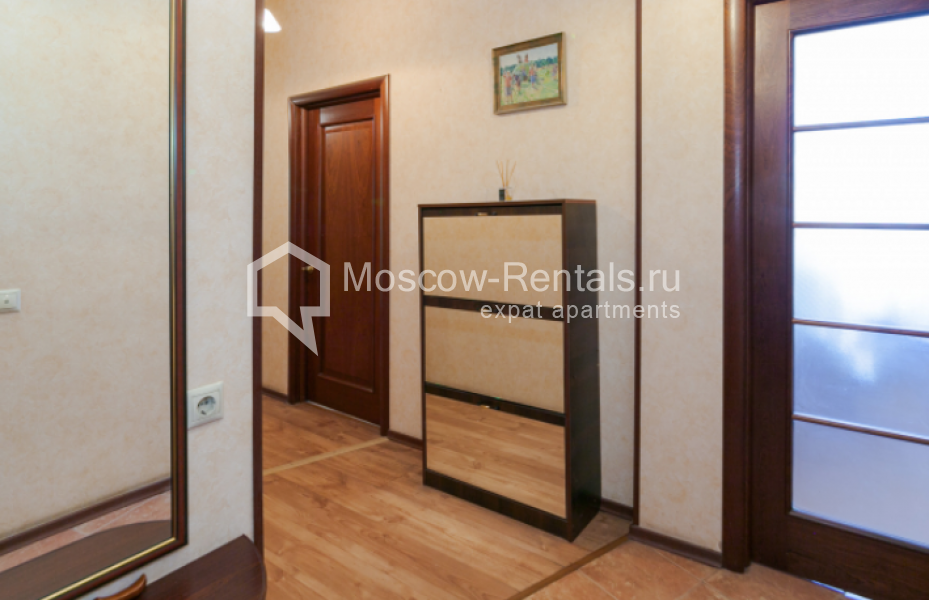 Photo #11 3-room (2 BR) apartment for <a href="http://moscow-rentals.ru/en/articles/long-term-rent" target="_blank">a long-term</a> rent
 in Russia, Moscow, Trekhprudnyi lane, 6