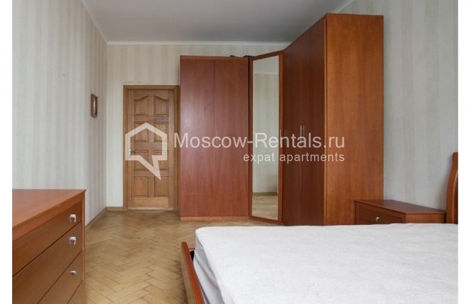Photo #7 3-room (2 BR) apartment for <a href="http://moscow-rentals.ru/en/articles/long-term-rent" target="_blank">a long-term</a> rent
 in Russia, Moscow, Malaya Bronnaya str, 16