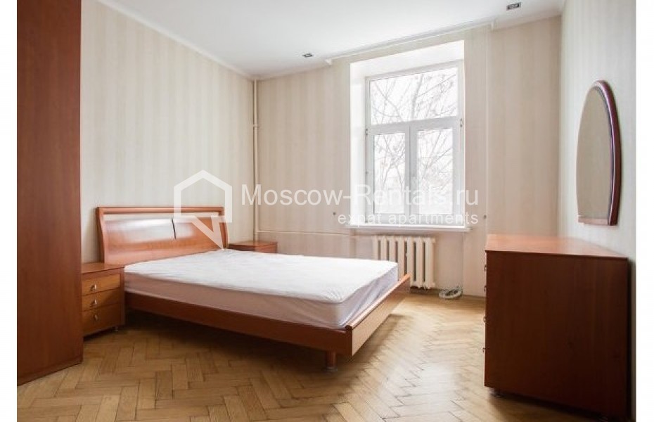 Photo #6 3-room (2 BR) apartment for <a href="http://moscow-rentals.ru/en/articles/long-term-rent" target="_blank">a long-term</a> rent
 in Russia, Moscow, Malaya Bronnaya str, 16