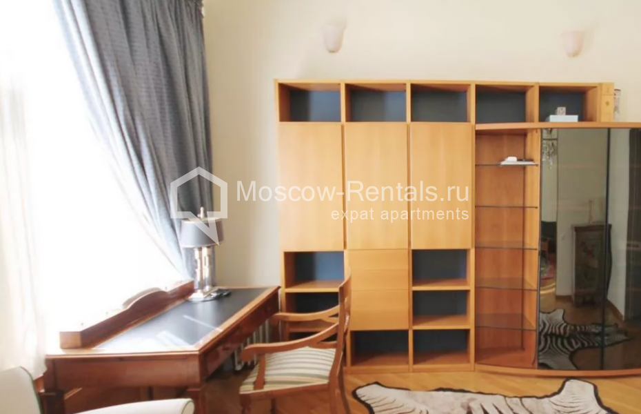 Photo #8 4-room (3 BR) apartment for <a href="http://moscow-rentals.ru/en/articles/long-term-rent" target="_blank">a long-term</a> rent
 in Russia, Moscow, Malaya Bronnaya str, 31/13