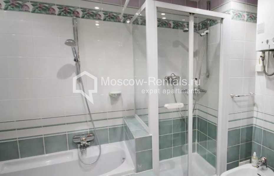 Photo #20 4-room (3 BR) apartment for <a href="http://moscow-rentals.ru/en/articles/long-term-rent" target="_blank">a long-term</a> rent
 in Russia, Moscow, Malaya Bronnaya str, 31/13