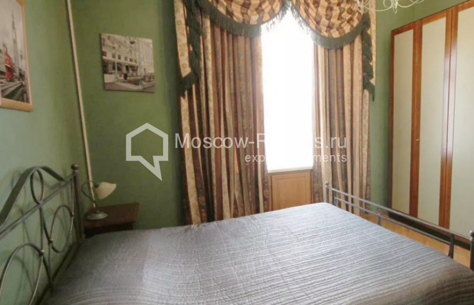 Photo #9 4-room (3 BR) apartment for <a href="http://moscow-rentals.ru/en/articles/long-term-rent" target="_blank">a long-term</a> rent
 in Russia, Moscow, Malaya Bronnaya str, 31/13