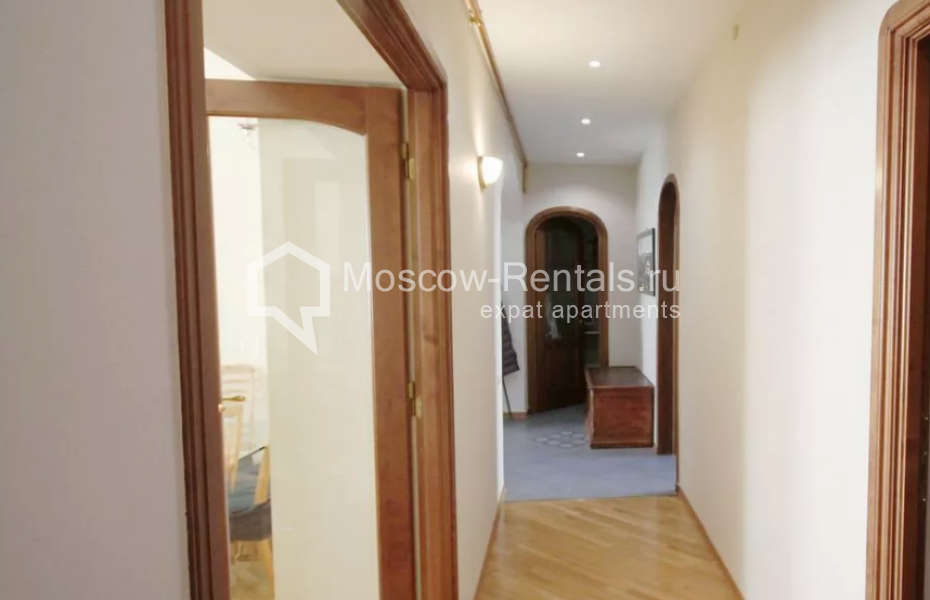 Photo #18 4-room (3 BR) apartment for <a href="http://moscow-rentals.ru/en/articles/long-term-rent" target="_blank">a long-term</a> rent
 in Russia, Moscow, Malaya Bronnaya str, 31/13