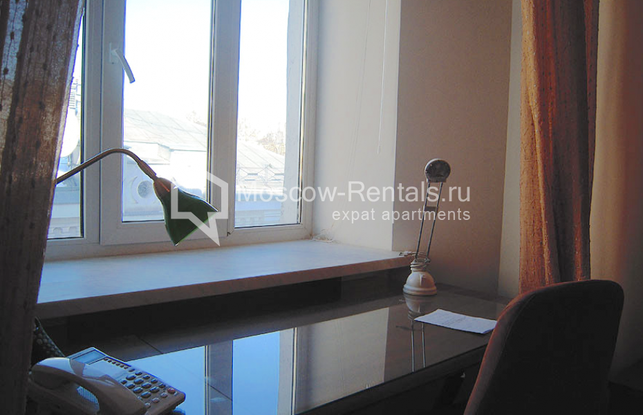 Photo #4 3-room (2 BR) apartment for <a href="http://moscow-rentals.ru/en/articles/long-term-rent" target="_blank">a long-term</a> rent
 in Russia, Moscow, Spiridonievskyi lane, 10А