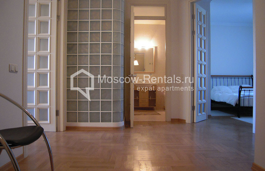 Photo #6 3-room (2 BR) apartment for <a href="http://moscow-rentals.ru/en/articles/long-term-rent" target="_blank">a long-term</a> rent
 in Russia, Moscow, Spiridonievskyi lane, 10А