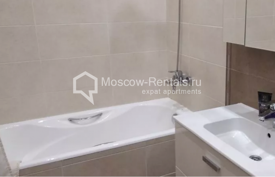 Photo #11 4-room (3 BR) apartment for <a href="http://moscow-rentals.ru/en/articles/long-term-rent" target="_blank">a long-term</a> rent
 in Russia, Moscow, Spiridoniveskyi lane, 5С2