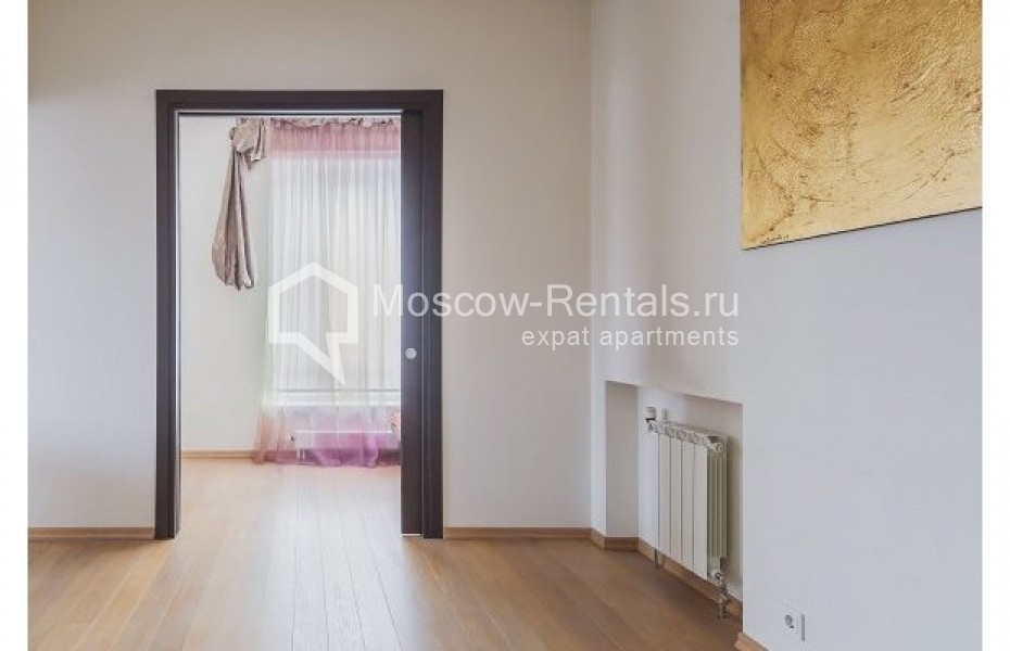 Photo #12 4-room (3 BR) apartment for <a href="http://moscow-rentals.ru/en/articles/long-term-rent" target="_blank">a long-term</a> rent
 in Russia, Moscow, Mosfilmovskaya str, 70к6