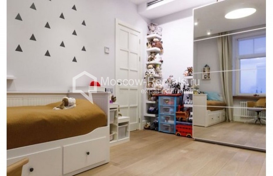 Photo #11 4-room (3 BR) apartment for <a href="http://moscow-rentals.ru/en/articles/long-term-rent" target="_blank">a long-term</a> rent
 in Russia, Moscow, Minskaya str., 1Б