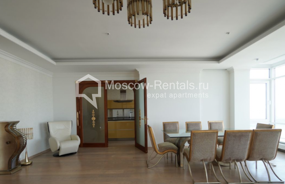 Photo #4 5-room (4 BR) apartment for <a href="http://moscow-rentals.ru/en/articles/long-term-rent" target="_blank">a long-term</a> rent
 in Russia, Moscow, Mosfilmovskaya str., 70к1