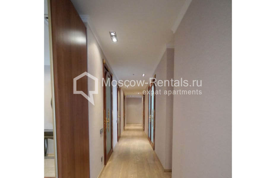 Photo #7 5-room (4 BR) apartment for <a href="http://moscow-rentals.ru/en/articles/long-term-rent" target="_blank">a long-term</a> rent
 in Russia, Moscow, Mosfilmovskaya str., 70к1