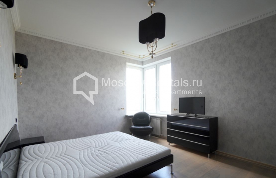 Photo #8 5-room (4 BR) apartment for <a href="http://moscow-rentals.ru/en/articles/long-term-rent" target="_blank">a long-term</a> rent
 in Russia, Moscow, Mosfilmovskaya str., 70к1