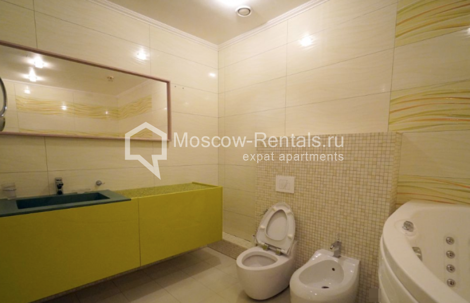 Photo #14 5-room (4 BR) apartment for <a href="http://moscow-rentals.ru/en/articles/long-term-rent" target="_blank">a long-term</a> rent
 in Russia, Moscow, Mosfilmovskaya str., 70к1