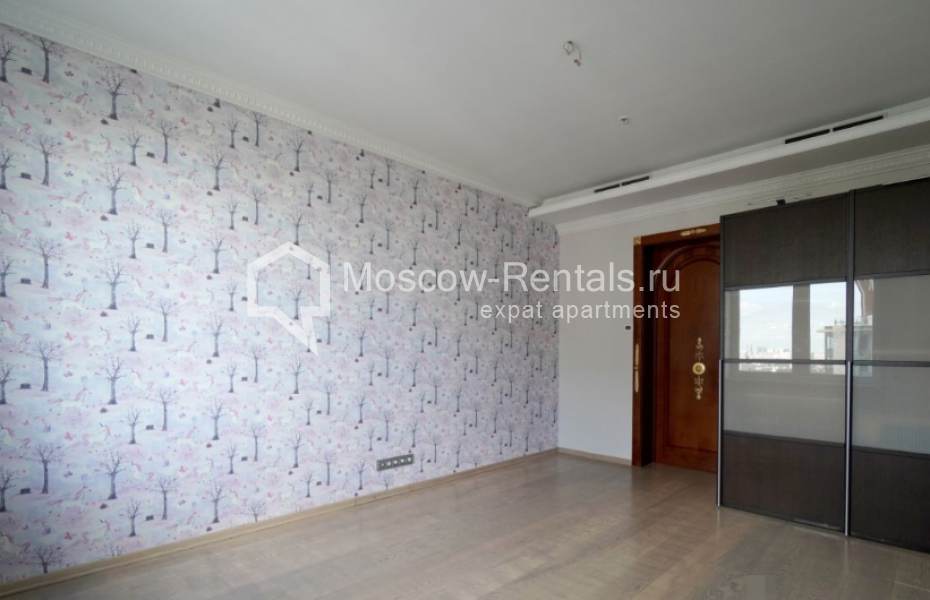 Photo #19 5-room (4 BR) apartment for <a href="http://moscow-rentals.ru/en/articles/long-term-rent" target="_blank">a long-term</a> rent
 in Russia, Moscow, Mosfilmovskaya str., 70к1