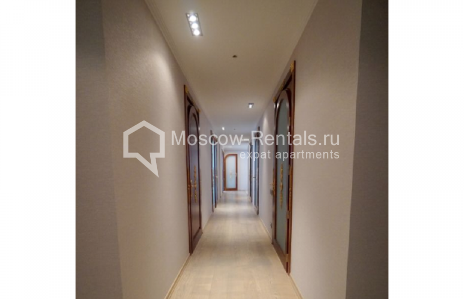 Photo #25 5-room (4 BR) apartment for <a href="http://moscow-rentals.ru/en/articles/long-term-rent" target="_blank">a long-term</a> rent
 in Russia, Moscow, Mosfilmovskaya str., 70к1