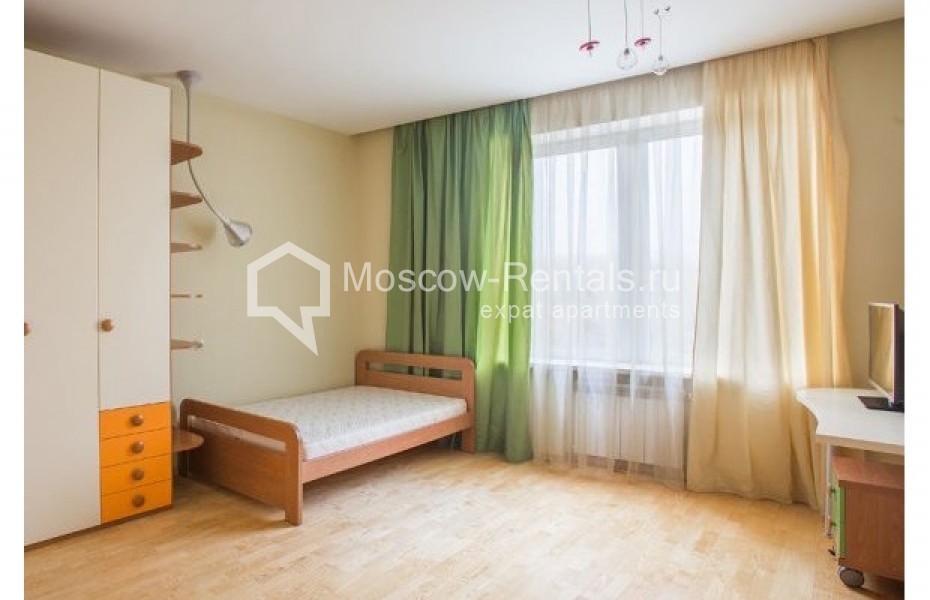 Photo #8 5-room (4 BR) apartment for <a href="http://moscow-rentals.ru/en/articles/long-term-rent" target="_blank">a long-term</a> rent
 in Russia, Moscow, Mosfilmovskaya str, 70к7