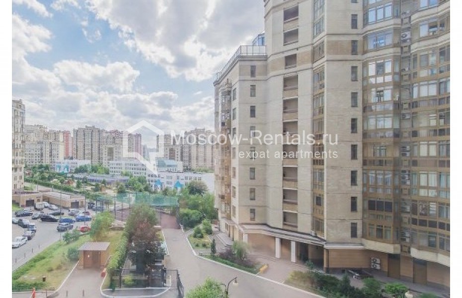 Photo #1 4-room (3 BR) apartment for <a href="http://moscow-rentals.ru/en/articles/long-term-rent" target="_blank">a long-term</a> rent
 in Russia, Moscow, Lomonosovskyi prospect, 29к3